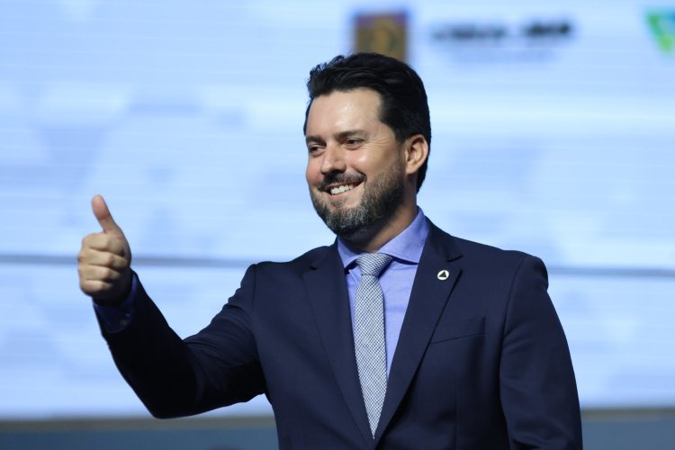 Disputa sucessória em Minas Gerais é marcada por conflito entre vice-governador e líder da AMM