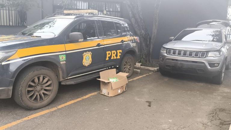 Suspeita de tráfico de pessoas: PRF resgata três adolescentes e apreende 227 frascos de lança-perfume em Carandaí