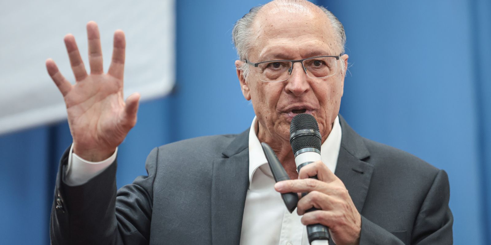 Alckmin anuncia regulamentação para salvaguardas em acordos comerciais