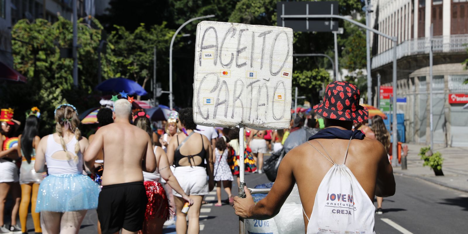 Formalização de ambulantes como MEI registra aumento de 45% em dois anos