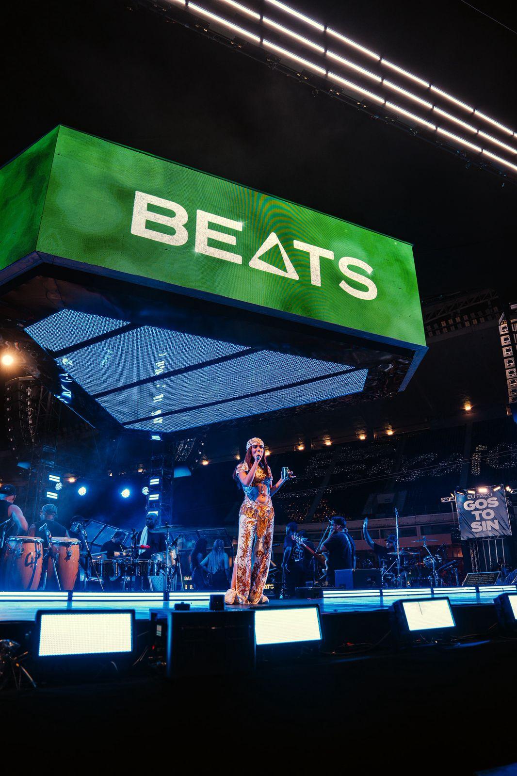 Carnaval 2026: Anitta traz seus ensaios a Belo Horizonte com patrocínio da Beats