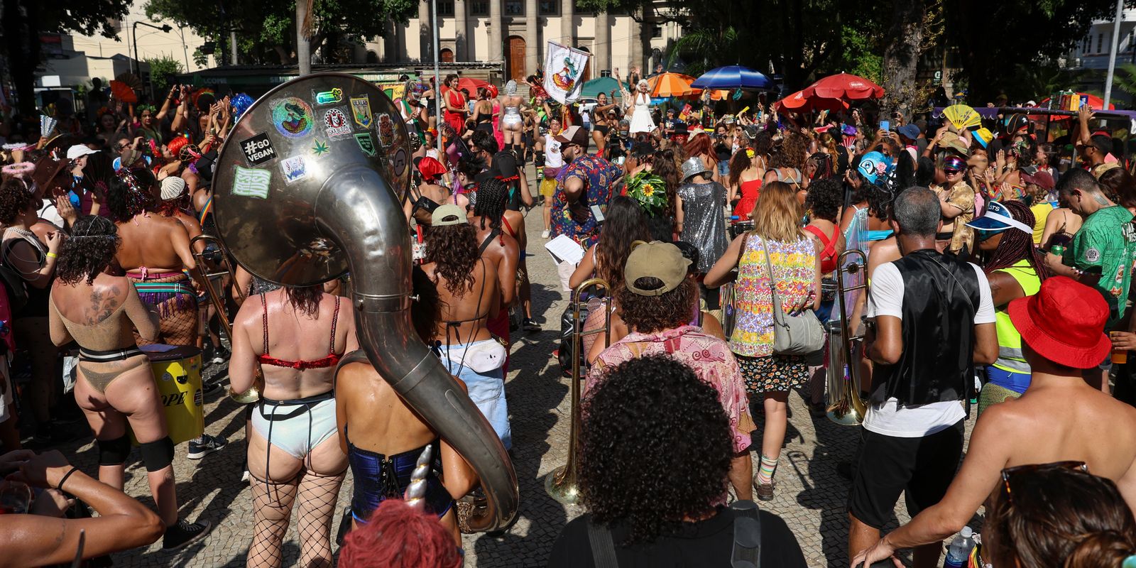 PM do Rio prende 458 suspeitos e registra recorde de celulares recuperados no carnaval