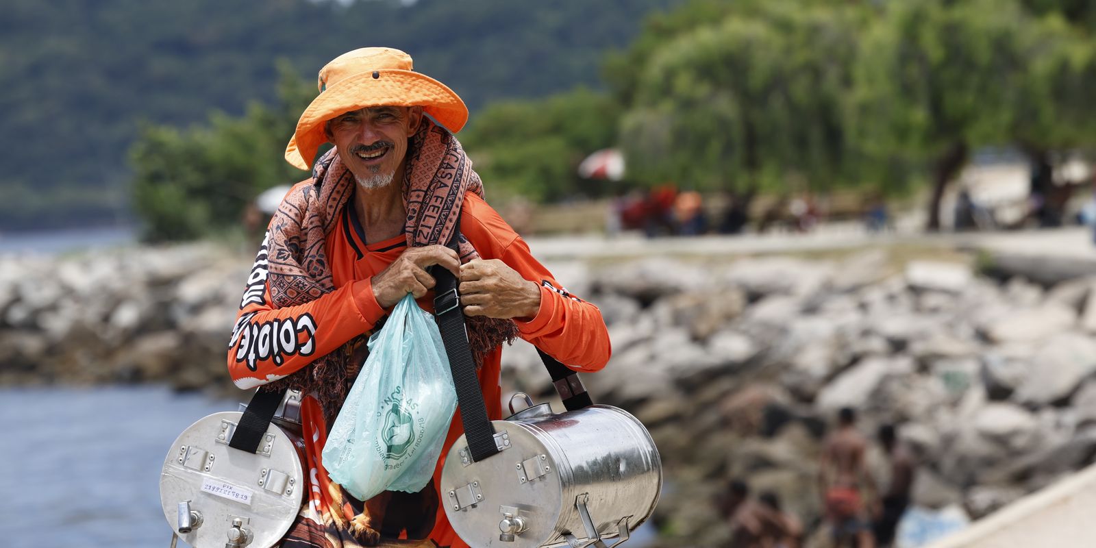 Rio de Janeiro dá largada ao Carnaval sob alerta de calor, com termômetros marcando 39,2ºC