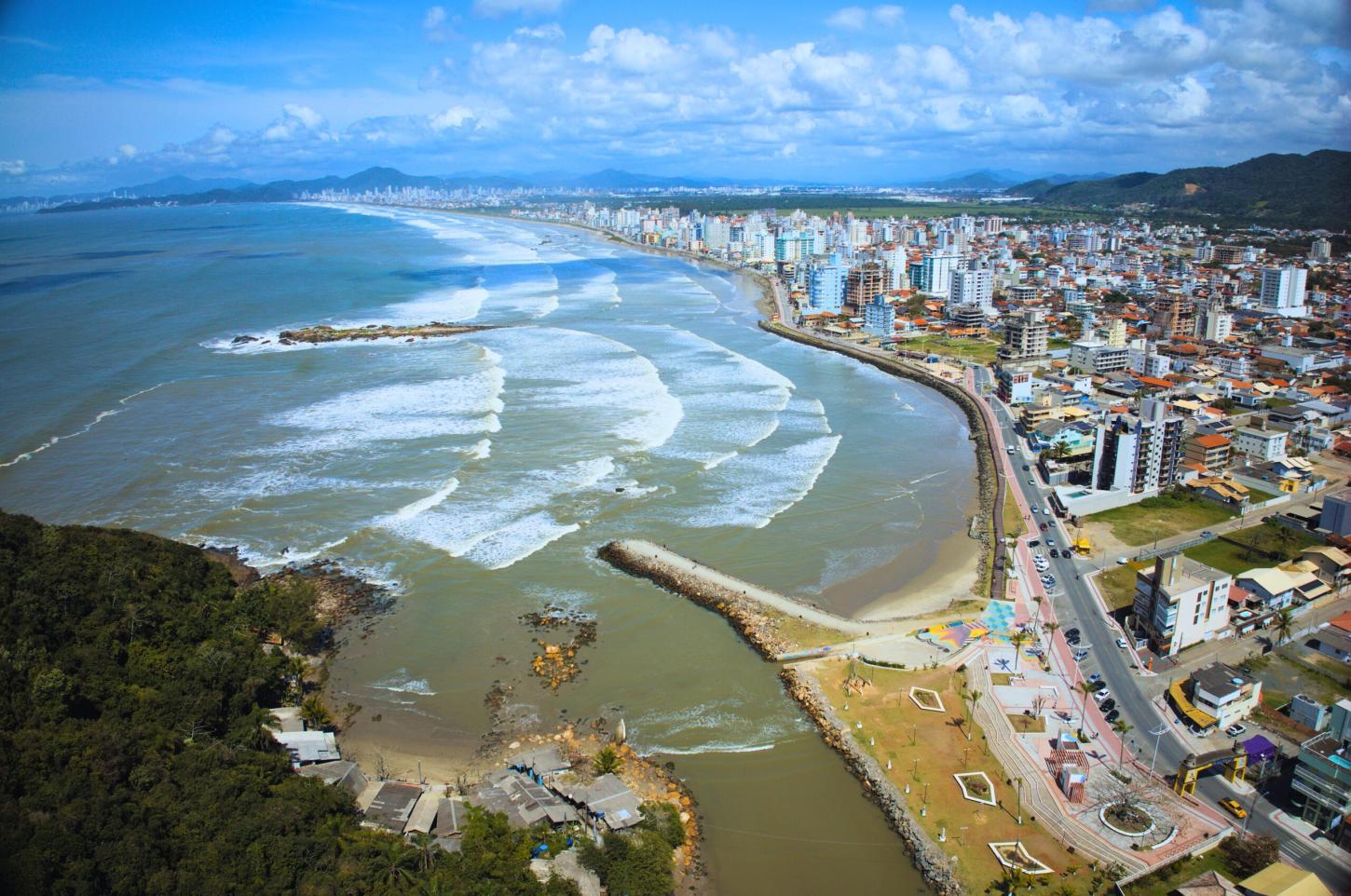 Com projeto naval bilionário e crescimento de 30%, Navegantes amplia atividade econômica e demanda por serviços essenciais