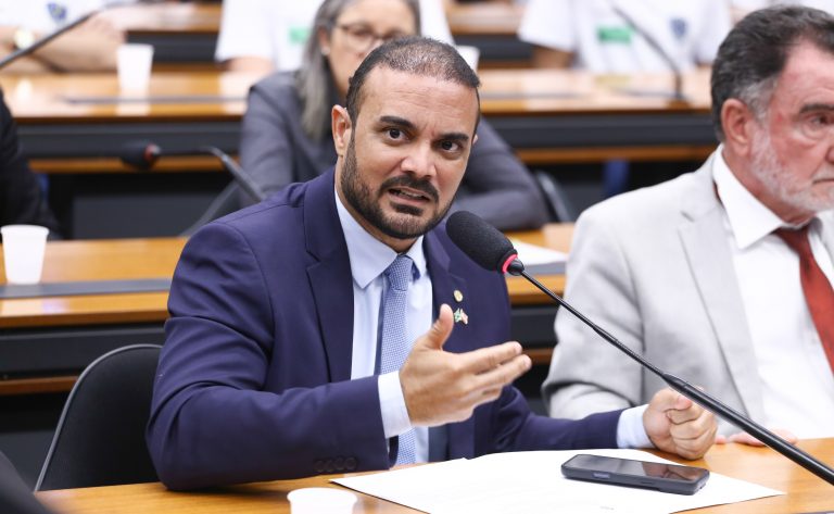 Comissão aprova reforço na segurança para crédito consignado