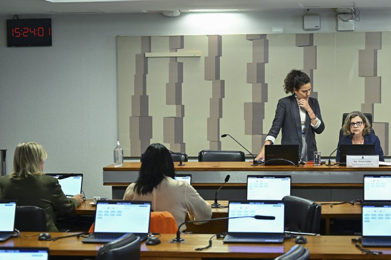 Comissão repudia relativização do estupro de vulnerável em decisões judiciais