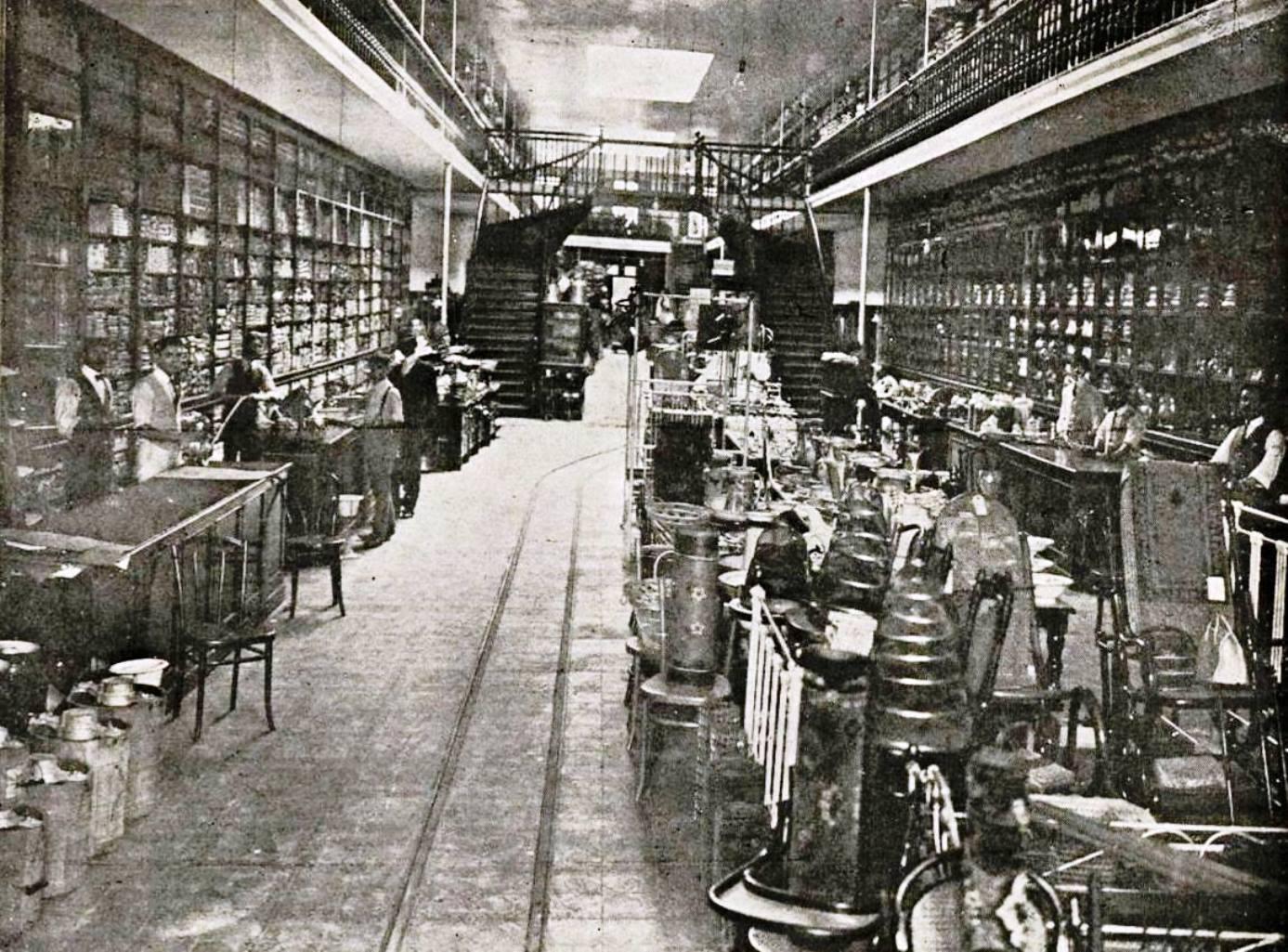 Interior da Casa da América em 1917