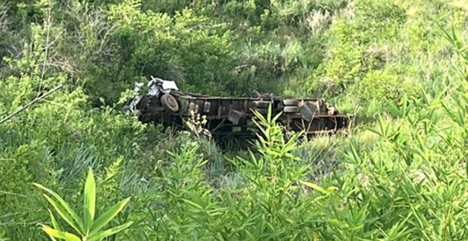 Motorista morre ao pular de caminhão desgovernado na descida da Serra da Vileta em Leopoldina