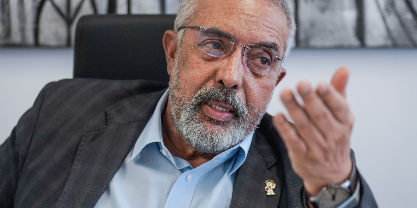 Senador afirma que não há mais motivos para manter escala 6x1 e jornada de 44 horas