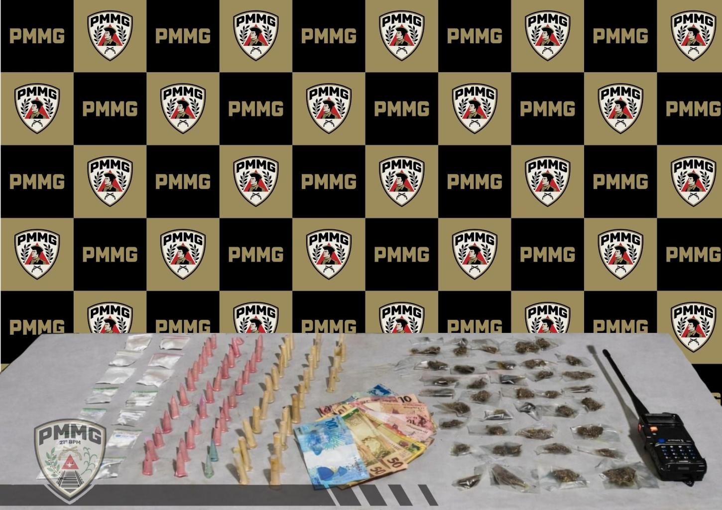 Polícia Militar realiza prisões por tráfico, porte de arma e captura de foragidos na região de Ubá