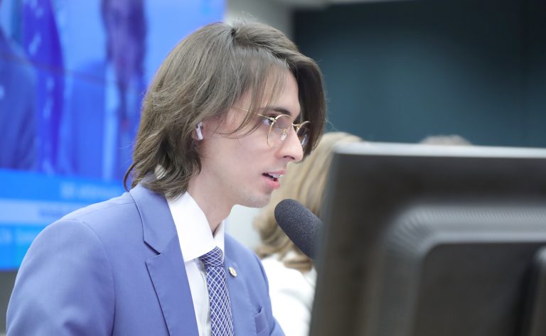 Proposta legislativa busca enfrentar a obesidade com atenção a crianças e adolescentes