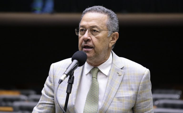 Projeto de lei propõe teste gratuito para gestantes no SUS