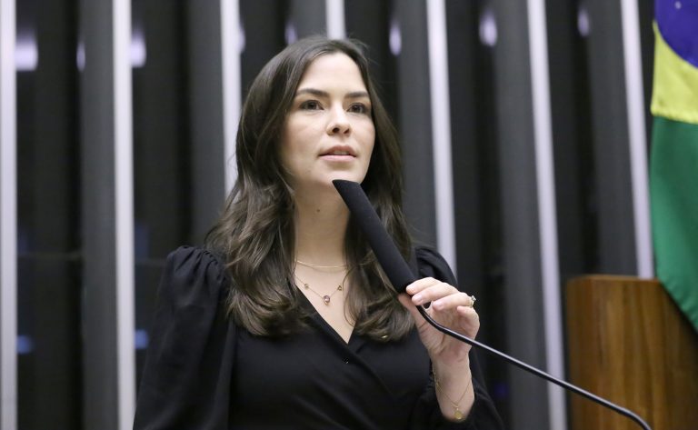 Câmara avalia proposta para criar o Programa Mais Dentistas para o Brasil