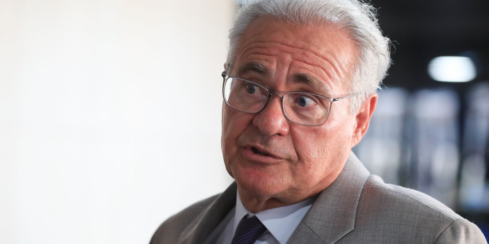 Senado estabelece comissão para investigar fraudes do Banco Master