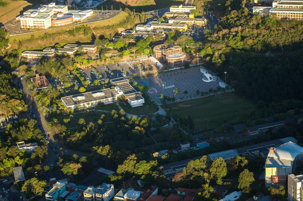 UFJF convoca comunidade para pesquisa de autoavaliação institucional 2025