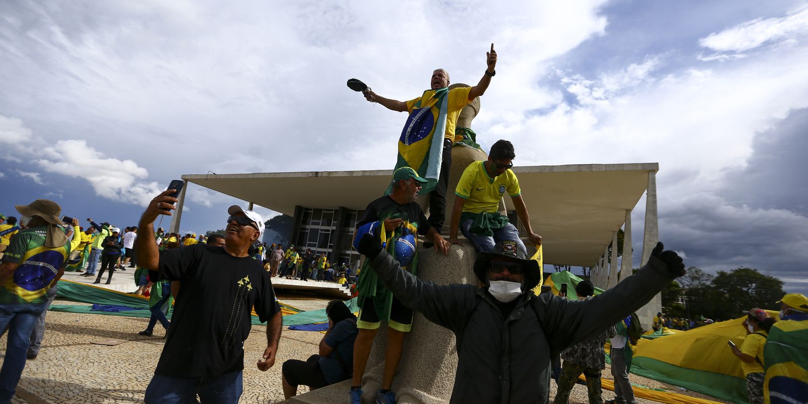 Argentina concede asilo permanente a brasileiro condenado pelo 8 de janeiro