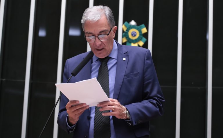 Câmara dos Deputados aprova projeto que regulamenta nomes de produtos lácteos e carnes