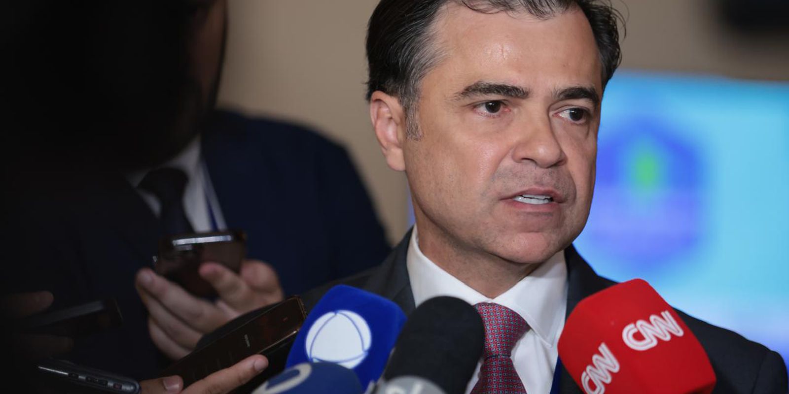 Diretor da Aneel critica Enel por tentativa de barrar processo de caducidade