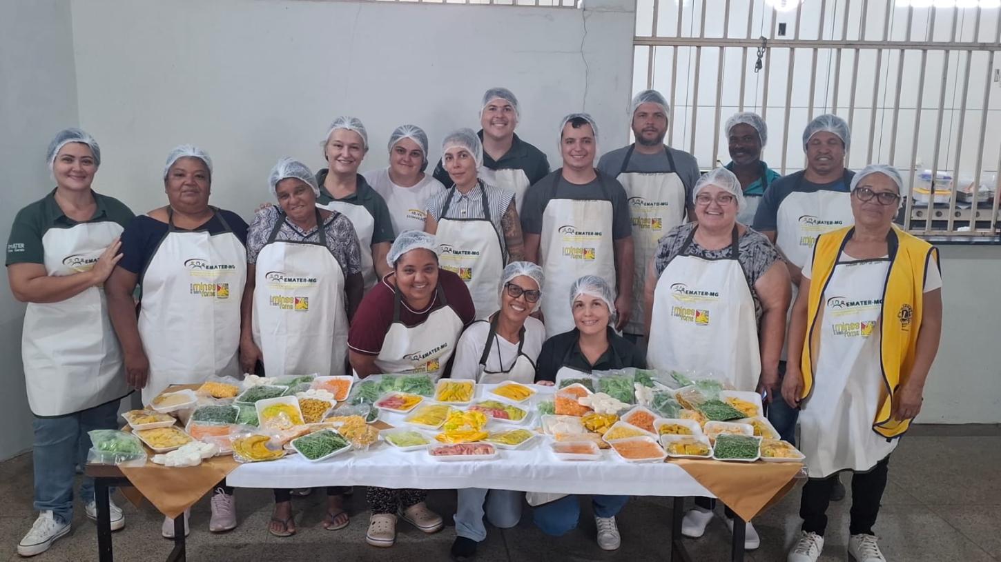 Emater-MG promove curso de alimentos minimamente processados em Três Marias