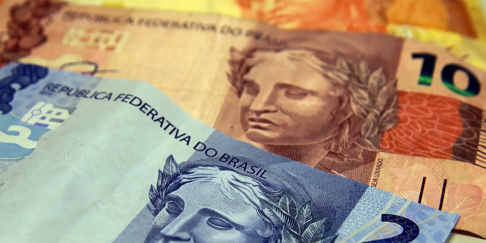 Início do envio da declaração do IR se aproxima; conheça as regras