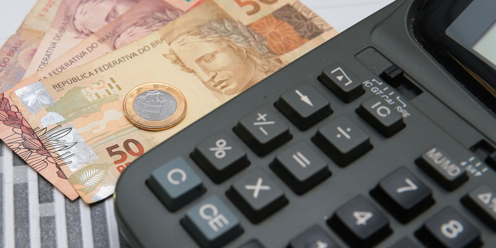 Governo central registra déficit de R$ 30 bilhões em fevereiro