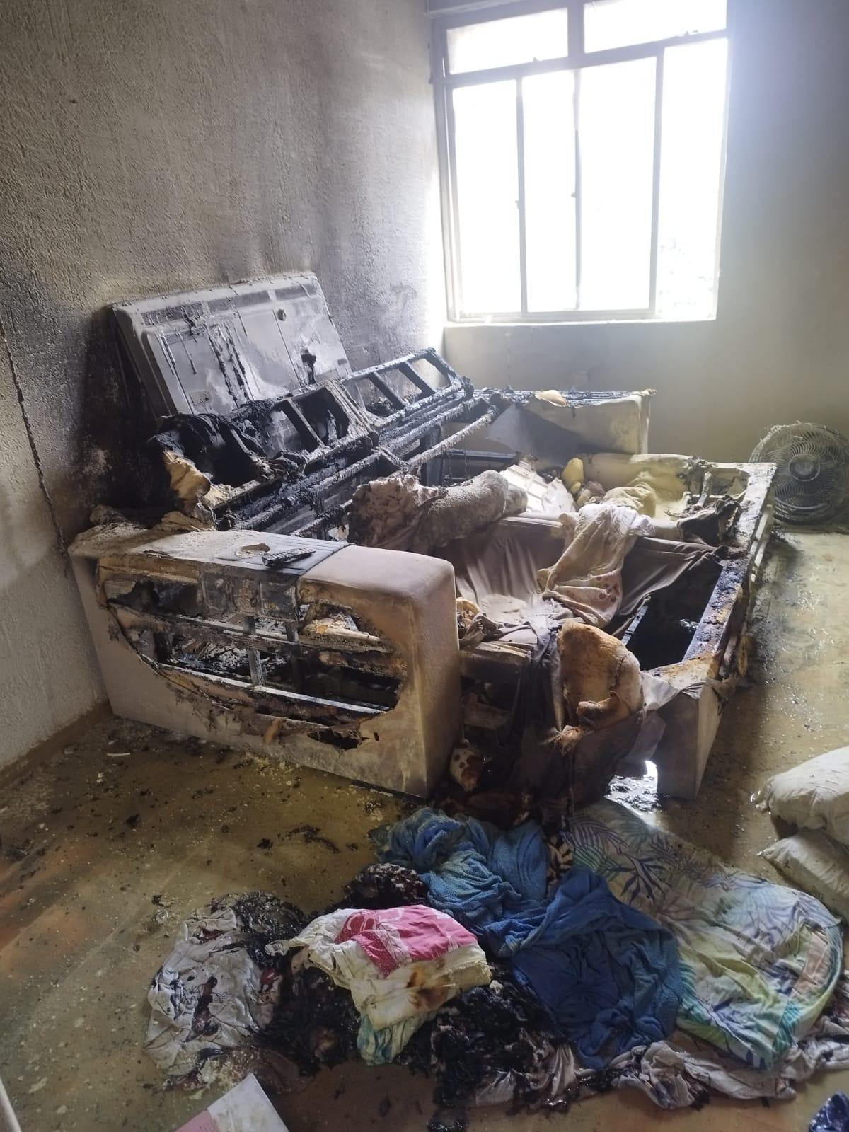 Incêndio atinge apartamento no bairro Jardim do Sol e mobiliza socorro em Juiz de Fora