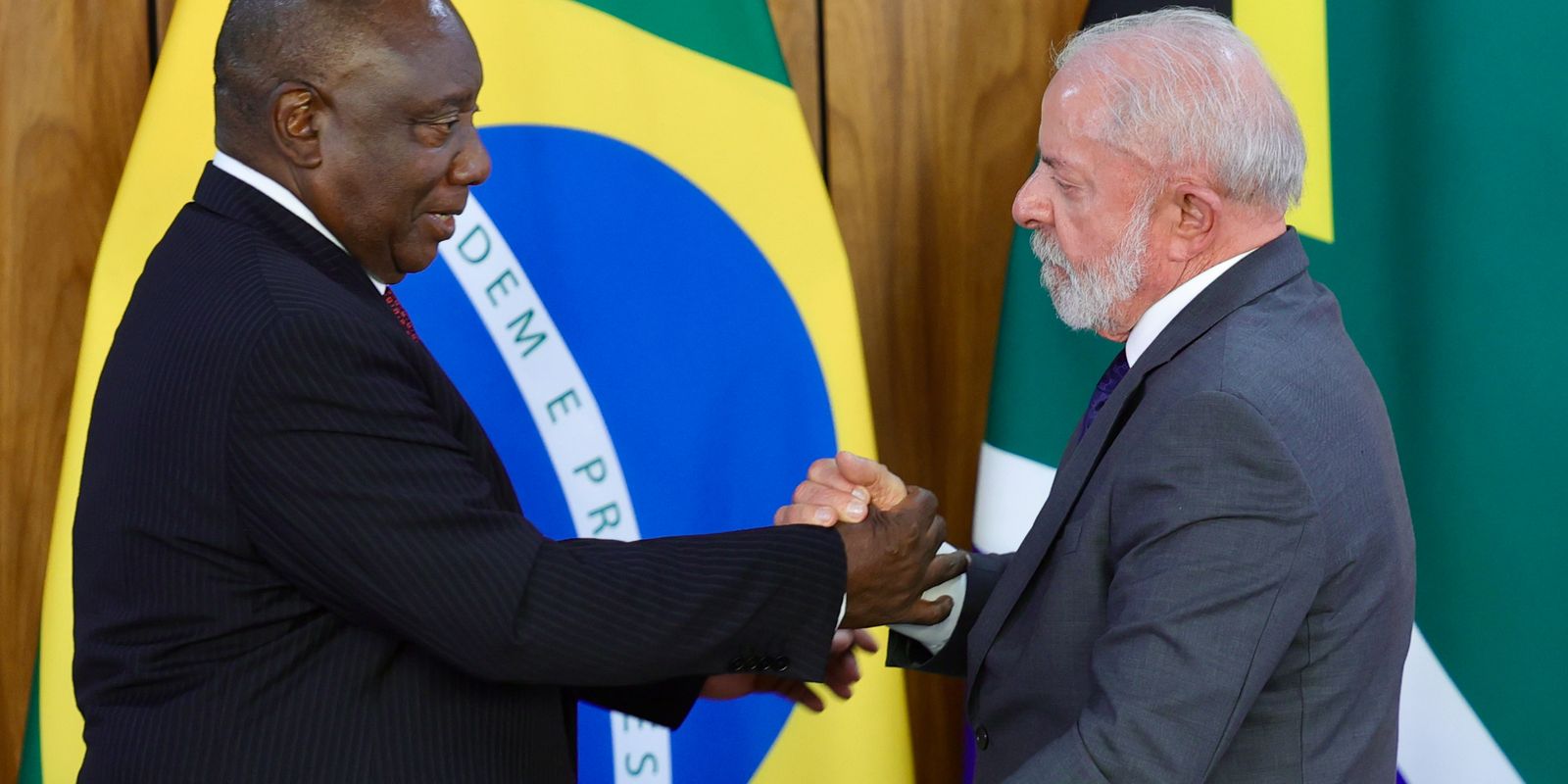 Lula expressa apreensão com o conflito no Irã e defende a expansão da defesa