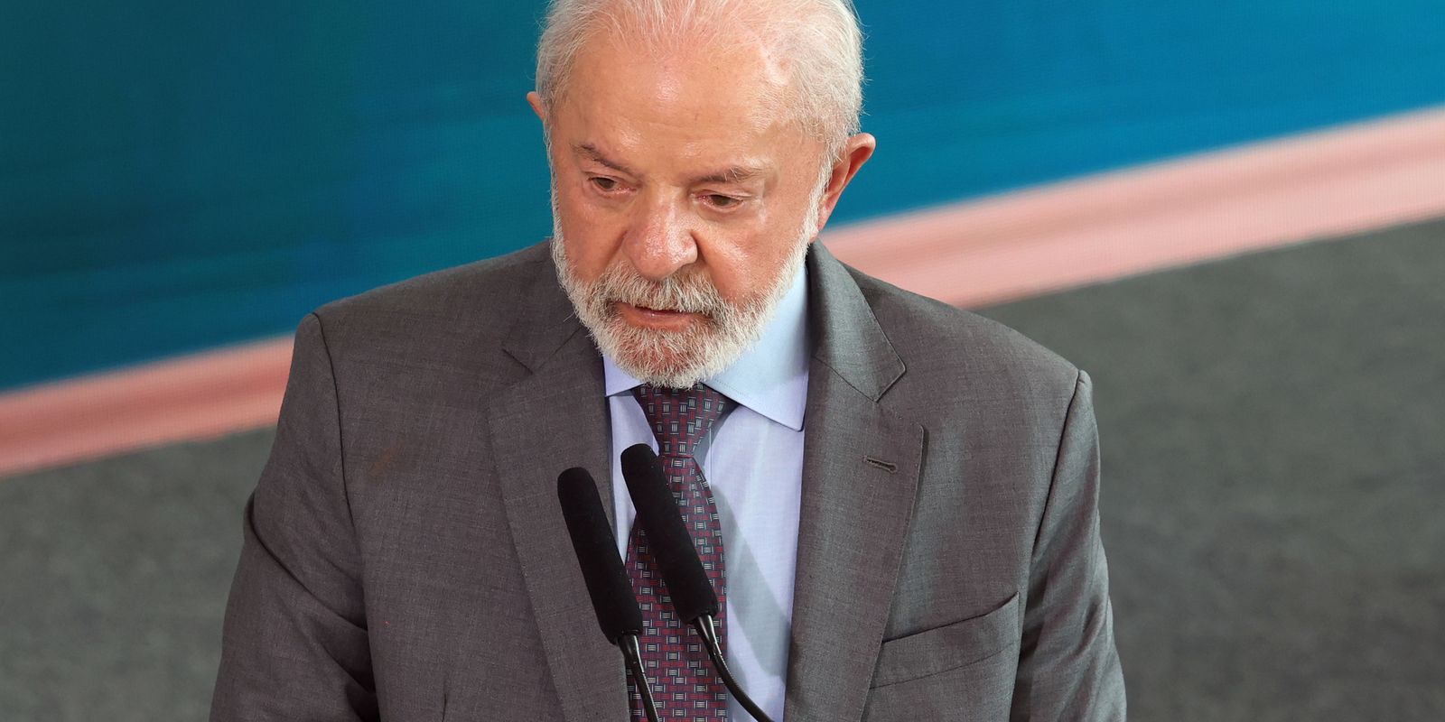 Lula critica o uso da força por potências e a persistência do colonialismo