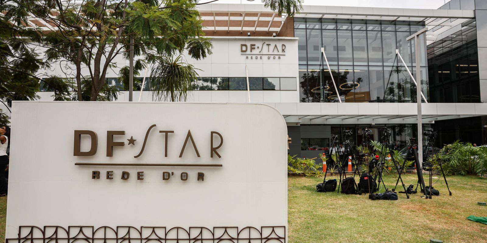 Médica aponta risco de morte como causa para transferência hospitalar de Bolsonaro