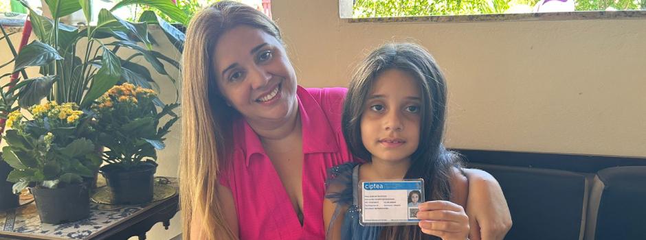 Minas Gerais atinge marca de 60 mil carteiras emitidas para pessoas com autismo