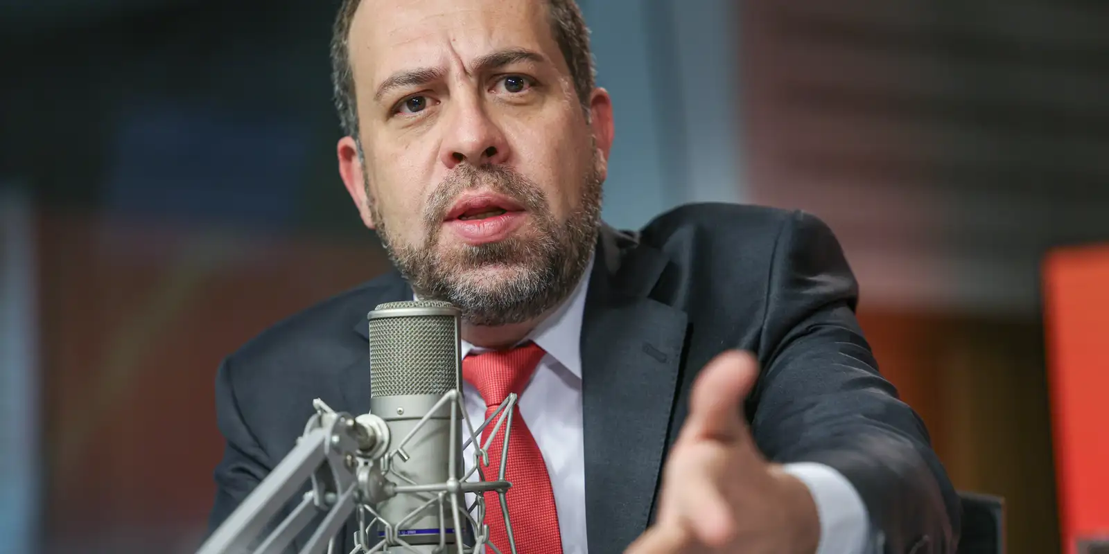 Ministro Boulos destaca negociações para evitar paralisação de caminhoneiros