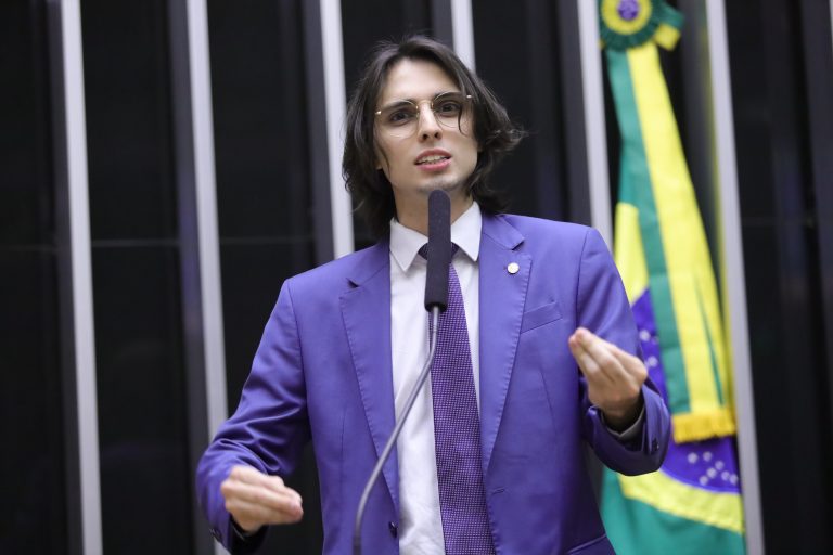 Deputado propõe programa nacional para segurança e apoio a motoristas de aplicativo
