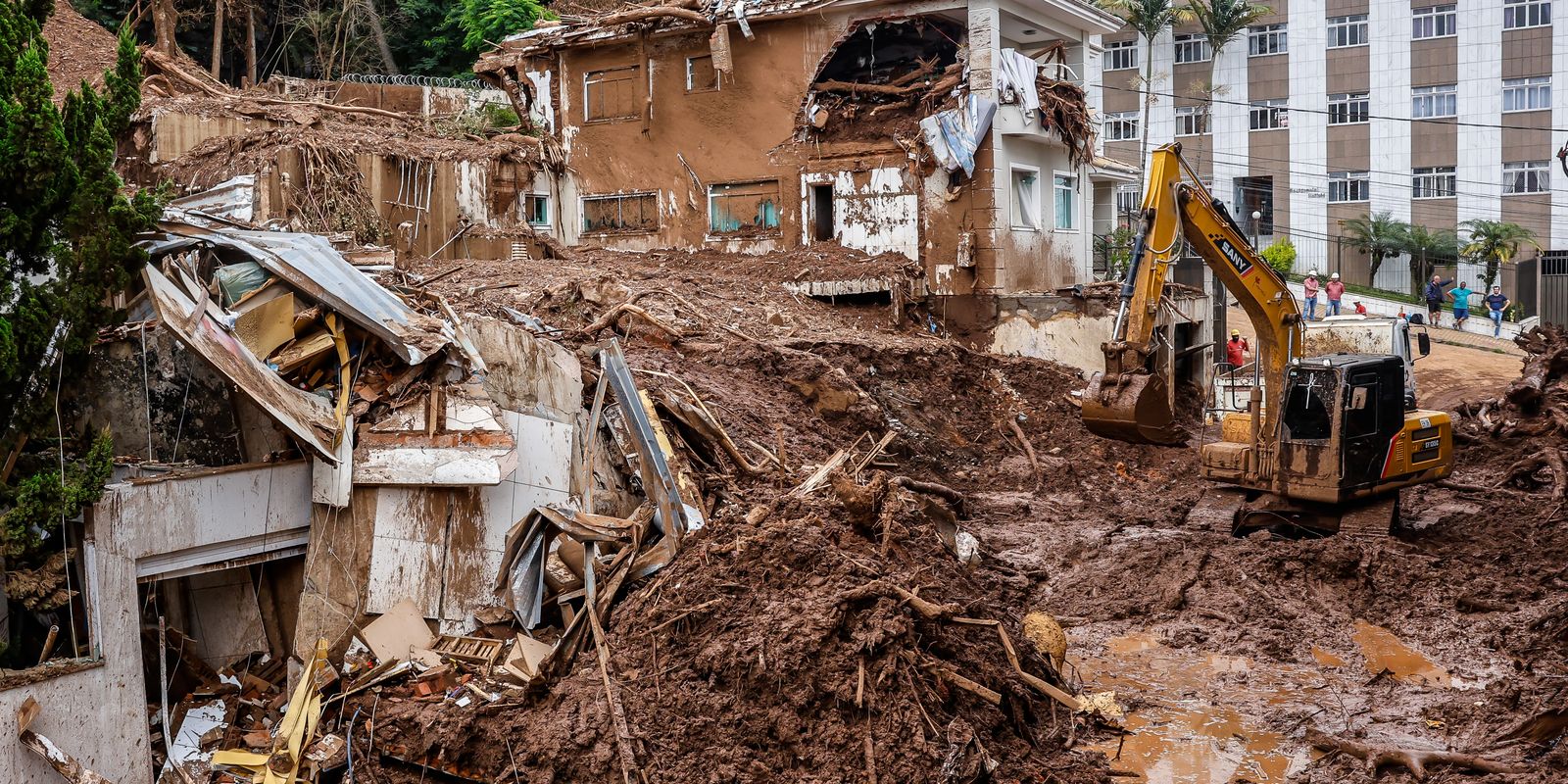Número de mortos pelas chuvas em Minas Gerais atinge 72