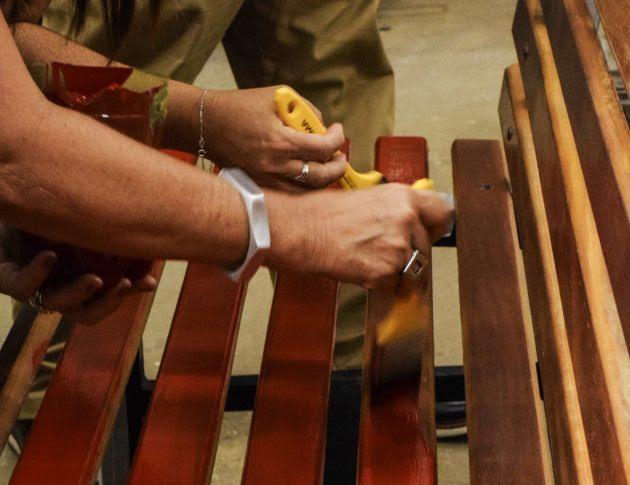 UFJF instala banco vermelho em campanha pelo fim do feminicídio nesta sexta-feira