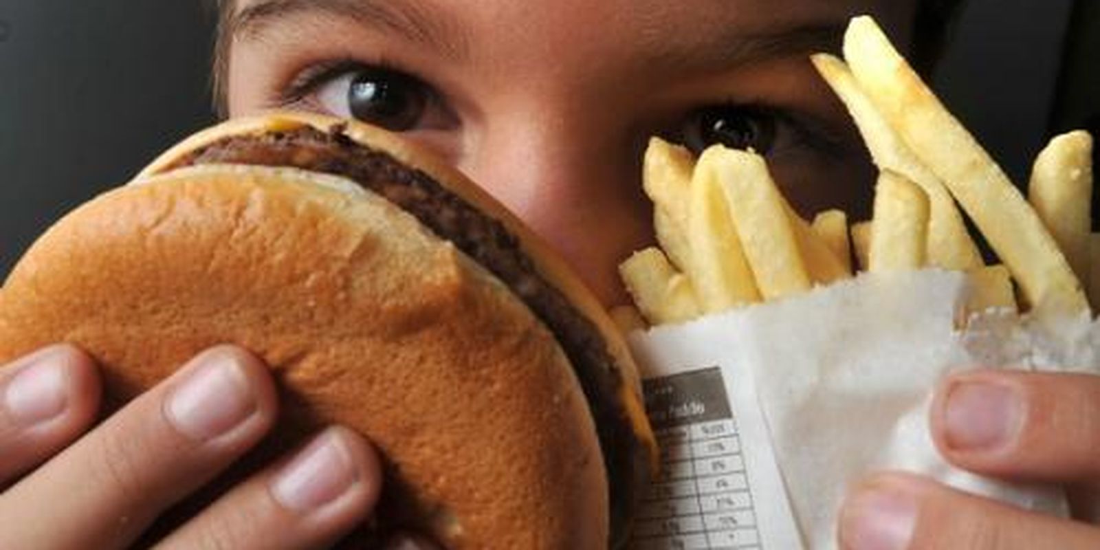 Cerca de um quinto das crianças e adolescentes apresenta sobrepeso ou obesidade