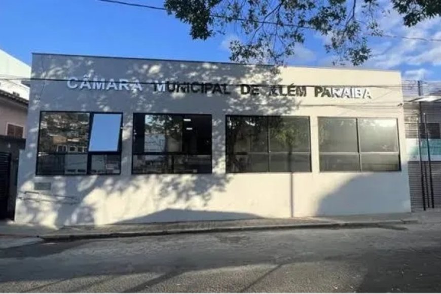 Panorama de notícias do SINDIJORI MG: Auxílio para vereadores de Além Paraíba gera polêmica