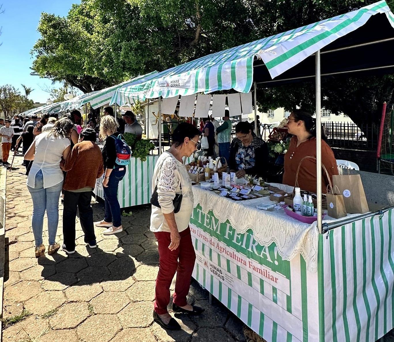 Cidades mineiras retomam feiras livres para fortalecer economia regional