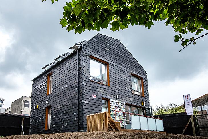 Como Construir uma Casa Sustentável e Inteligente com Baixo Custo