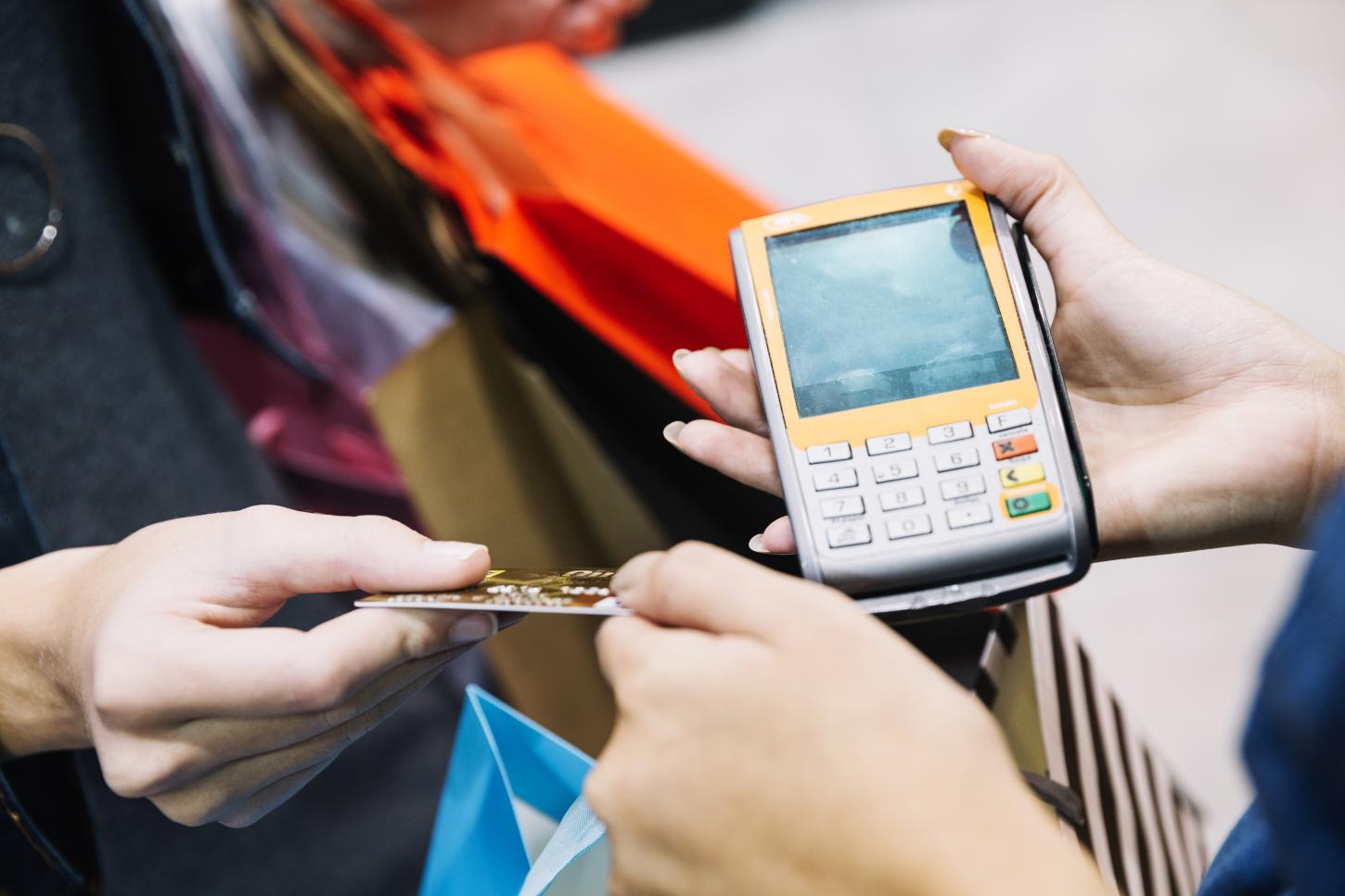 Desvendamos o que as financeiras realmente analisam antes de aprovar crédito
