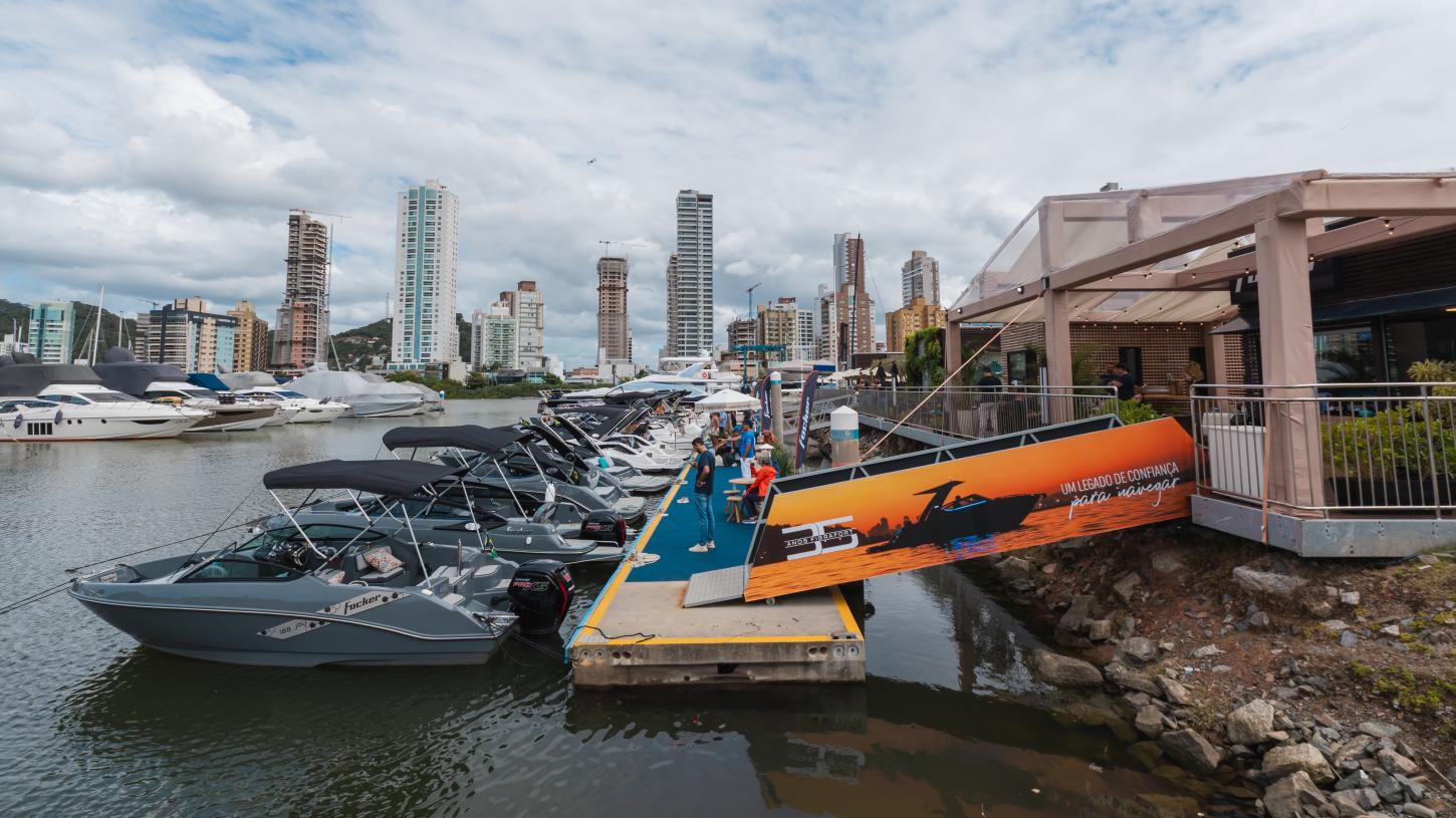 Expedição inédita reunirá mais de 30 barcos e vai conectar cidades do litoral de SC