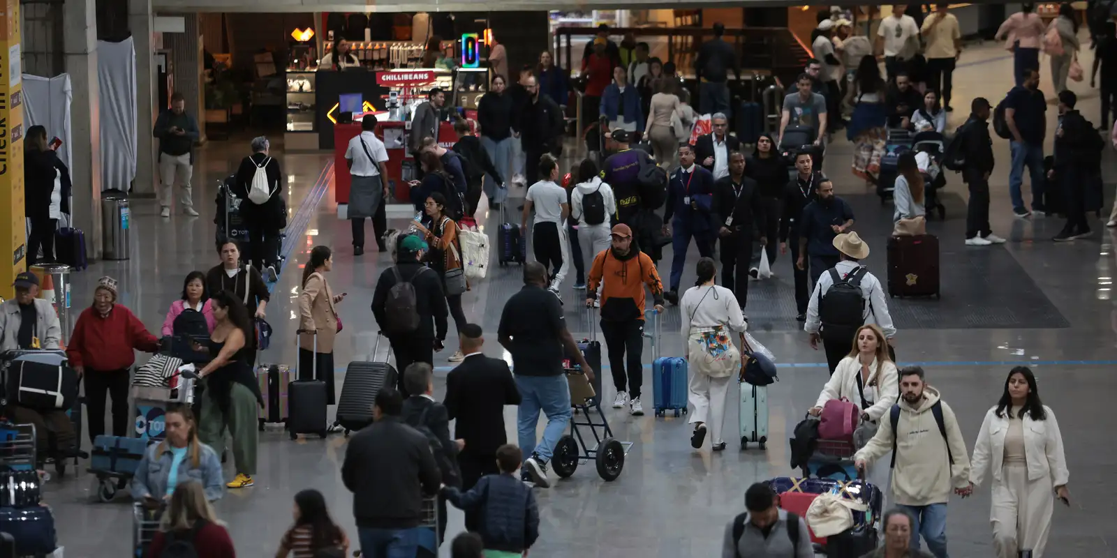 Feriado de Tiradentes impulsiona tráfego aéreo em aeroportos brasileiros