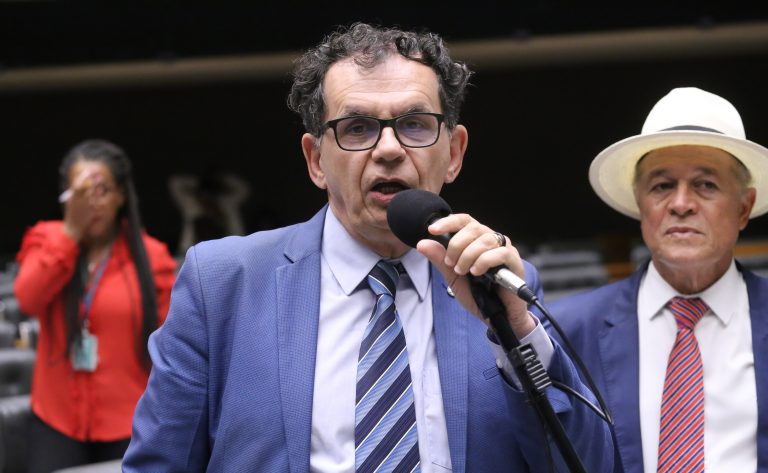 Frente parlamentar apresenta plano para impulsionar organizações da sociedade civil