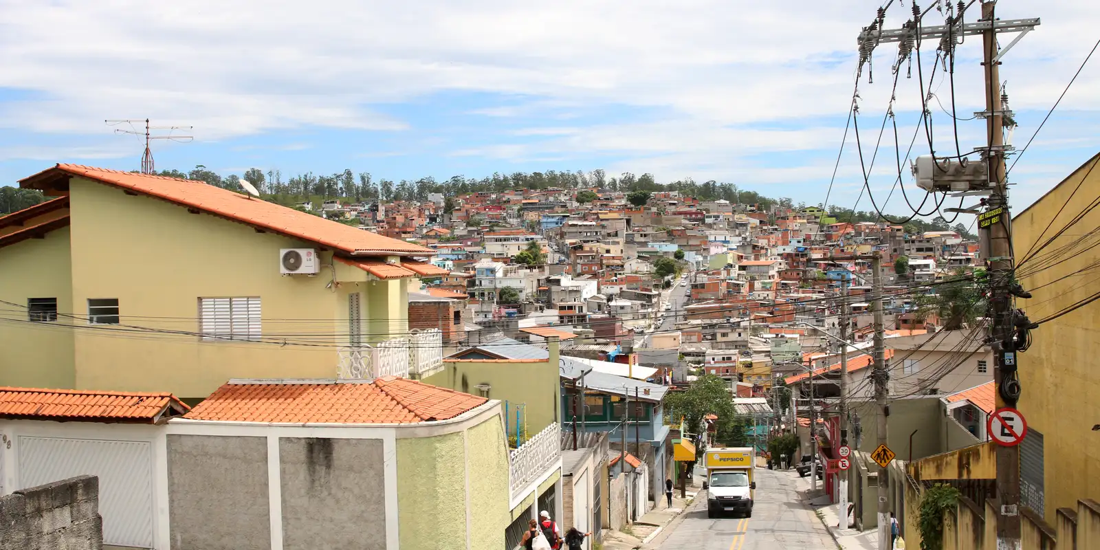 Moradores de Perus denunciam suposta fraude em audiência sobre incinerador de lixo