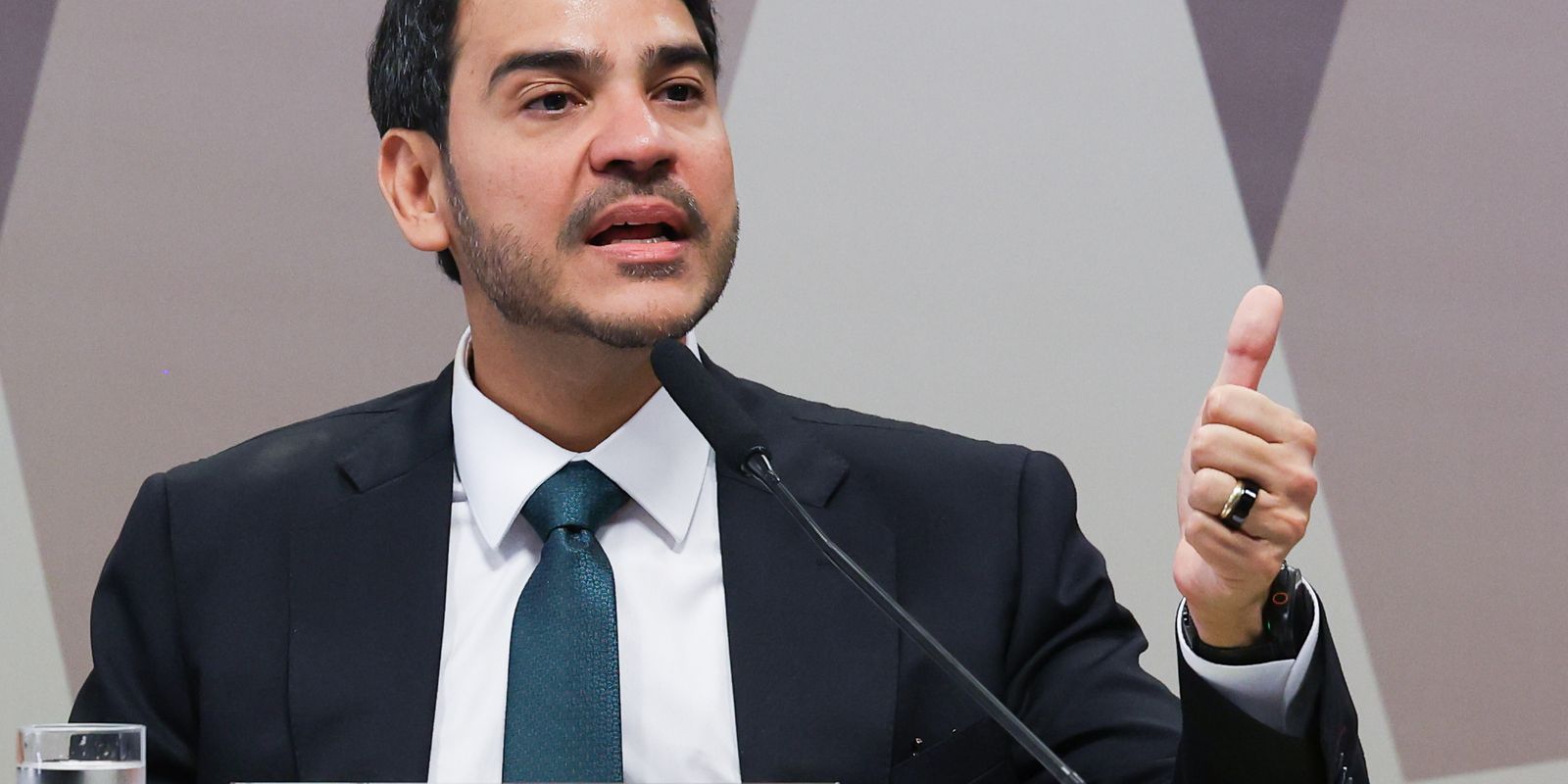 Jorge Messias defende conciliação como via para resolver conflitos fundiários