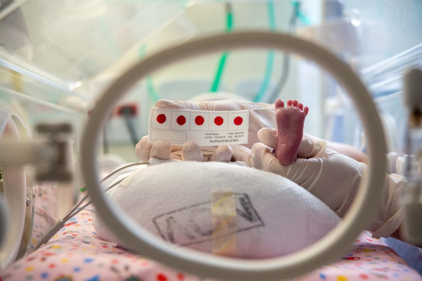 Minas Gerais amplia Teste do Pezinho e detecta 64 doenças gratuitamente