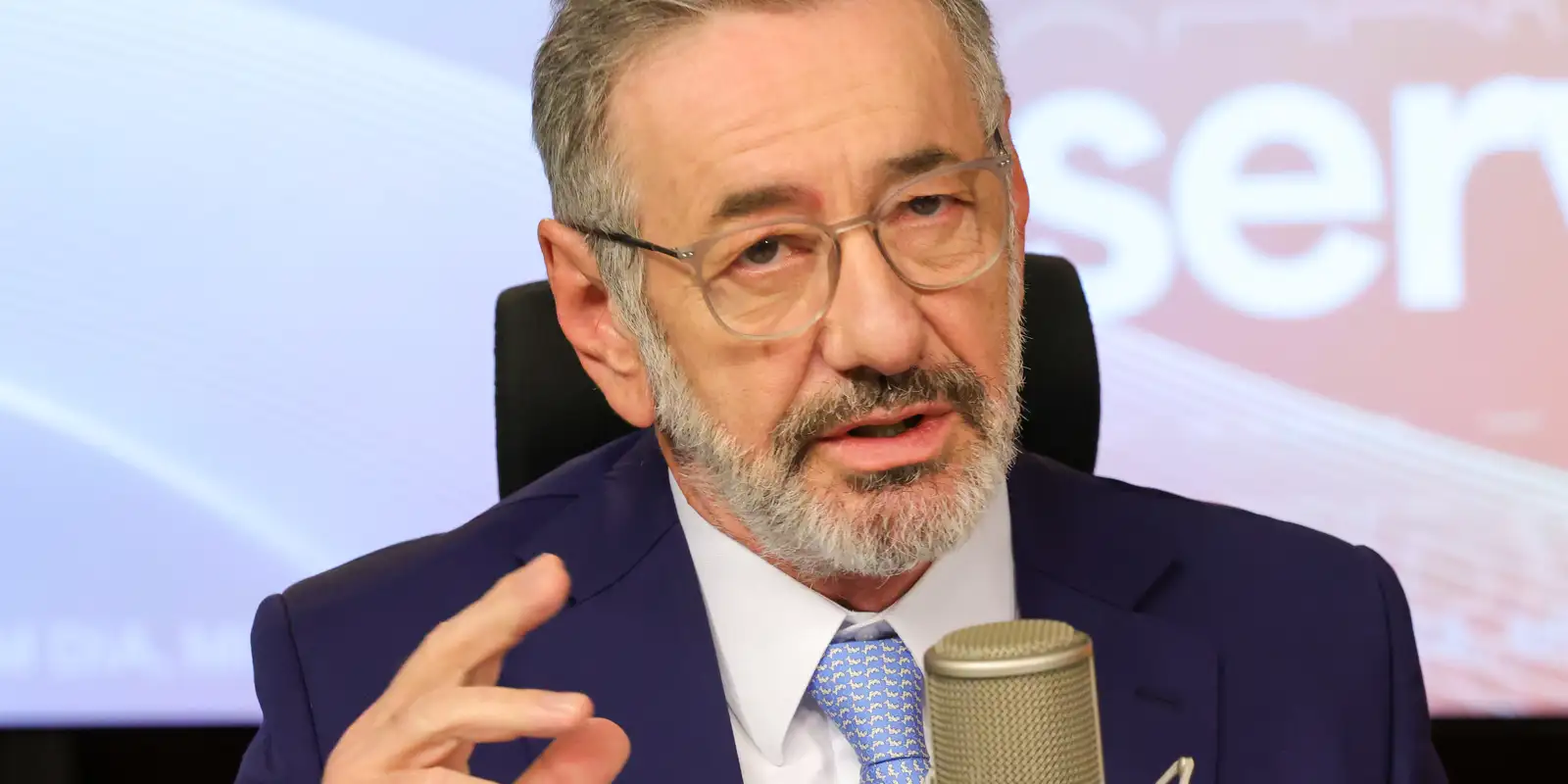 Brasil busca industrialização de minerais críticos e nova legislação, afirma ministro