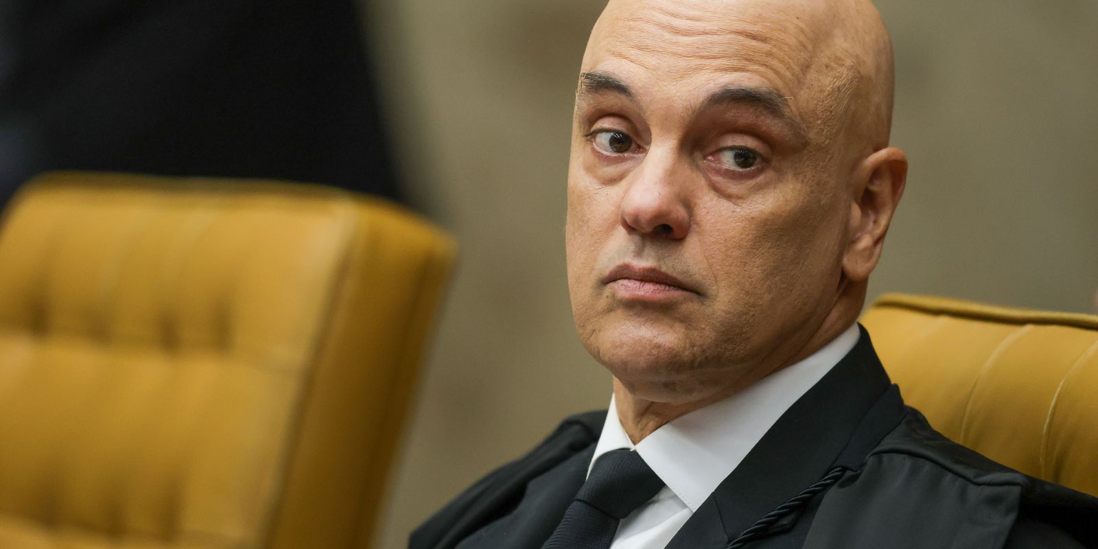 Moraes expande área de proibição para drones próximo à residência de Bolsonaro