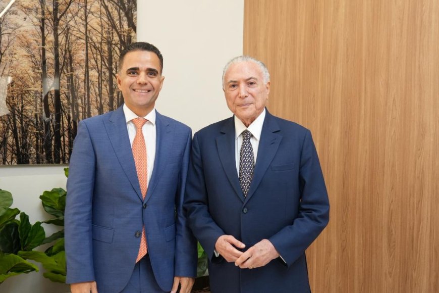 Michel Temer participa de reunião institucional na OAB-MG