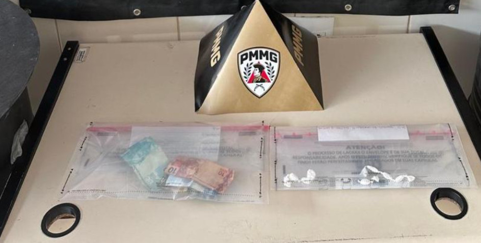 PM prende suspeitos por tráfico, apreende drogas e captura foragido na região