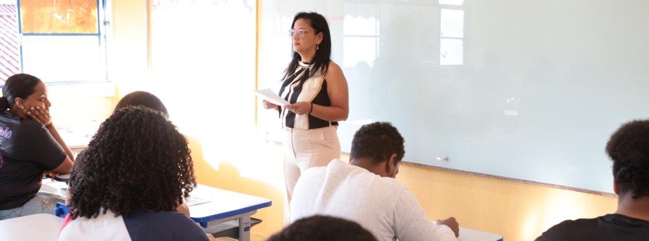 Professores e especialistas têm até segunda para inscrição em seleção de formadores da SEE/MG